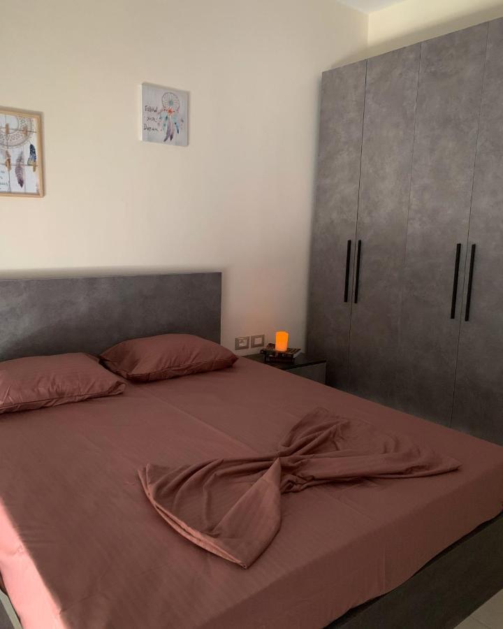 Jessica'S Apartment Tirana Exterior photo